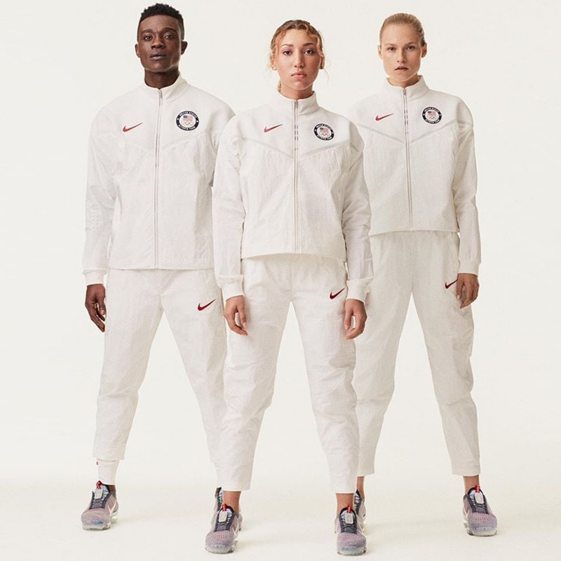 media/image/olympics-nike-jersey-tokyo-basketball-woman-usa-uniform-official-man-medal-swoosh.jpg