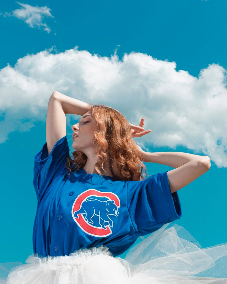 the-playoffs-atipici-ied-torino-scatti-fotografia-photography-sole-canotta-jersey-casacca-bottoni-chicago-cubs-blu-blue-sky-logo-orso-nike-swoosh-offcial-fangear-baseball-mlb